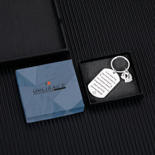 Load image into Gallery viewer, New Dad Gifts Daddy to Be Keychain Pregnancy Baby Born Announcement Gifts for Men New Dad First Time Father Pa Father’s Day Congratulations Birthday Anniversary Christmas Gifts for Him Male Jewelry