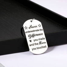 Load image into Gallery viewer, Appreciation Gifts Inspirational Keychain for Boss Coworker Leader Colleague on Boss Day Thank You Gifts for Office Male Female Teacher Coach Nurse Volunteer Motivational Gifts for Women Men Friends