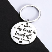 Load image into Gallery viewer, Christmas Teacher Appreciation Keychain Gifts for Teachers Women Men Teacher’s Day Xmas Graduation Gift for Schoolteacher Tutor Mentor It Takes A Big Heart to Teach Little Minds Thank You Jewelry