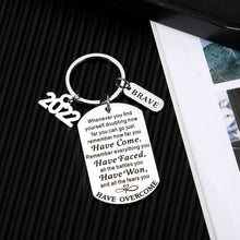 Load image into Gallery viewer, 2022 Inspirational Keychain Graduation Gifts for Him Her Birthday Christmas Class of 2022 Gifts for Men Women Middle High School College Master Doctor PHD Grad Gifts for Kids Teens Boys Girls Students