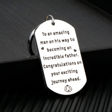 Load image into Gallery viewer, New Dad Gifts Daddy to Be Keychain Pregnancy Baby Born Announcement Gifts for Men New Dad First Time Father Pa Father’s Day Congratulations Birthday Anniversary Christmas Gifts for Him Male Jewelry