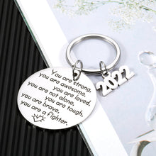 Load image into Gallery viewer, 2022 Graduation Gift Keychain for Him Her Class of 2022 Seniors College High School Medical Nursing Student Masters Doctor PHD Grad Gift for Kids Teens Friends Inspirational Birthday Christmas Jewelry
