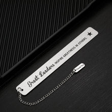 Load image into Gallery viewer, Christmas Appreciation Gifts for Leader Boss Coworker Colleague Thanksgiving Gifts for Men Women Boss Day Anniversary Birthday Retirement Thank You Bookmarks for Office Male Female Partner Friends BFF